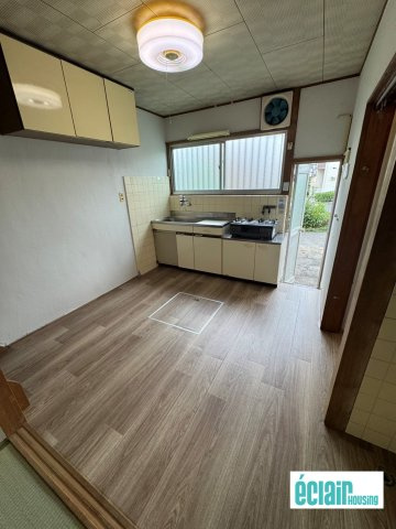 オーナーチェンジ★2階建・長田区長田町６丁目 4DKの洋室|ダイニングキッチン