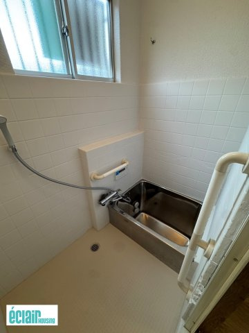 オーナーチェンジ★2階建・長田区長田町６丁目 4DKの浴室