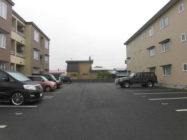 タネットK館の駐車場