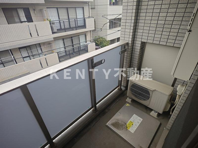 【バルコニー】 | パークウッズ戸越公園 | 暖かな日差しのふりそそぐバルコニー