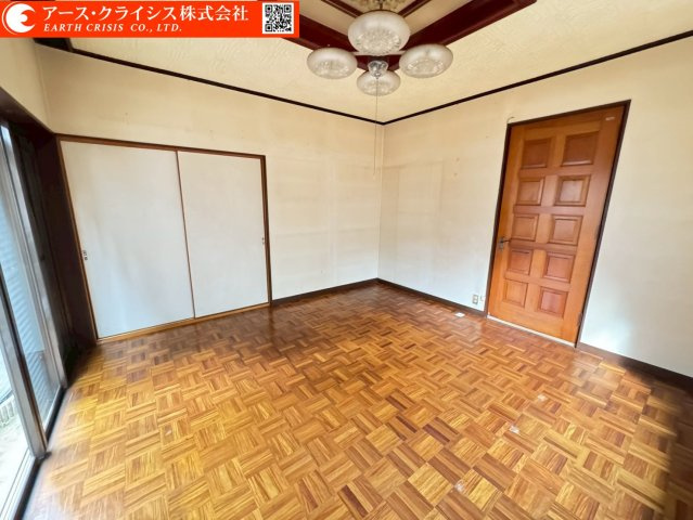 【居間・リビング】 | 流山市東深井 | 家族が集うダイニングスペースは、自然光が差し込む明るい空間。団らんの時間をゆったりと過ごせます。