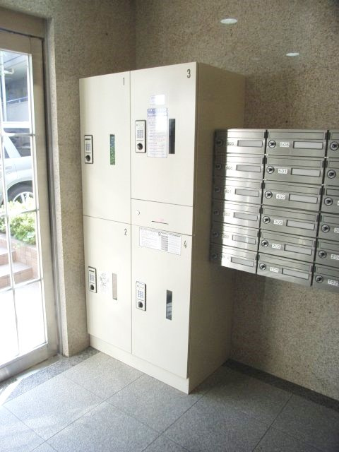 アーバイル本郷東大前のその他共用部分|宅配ボックス