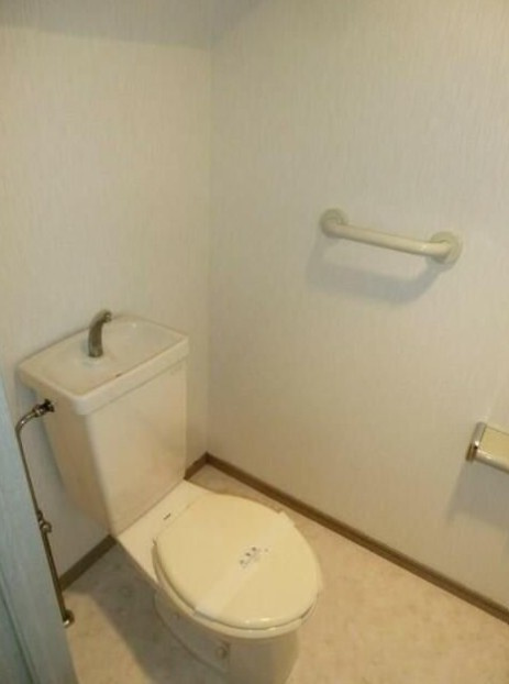 ヴァンヴェールのトイレ|ゆったりとした空間のトイレです