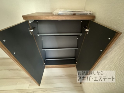 【玄関】 | LysBlanc 北千住 | 同一仕様写真