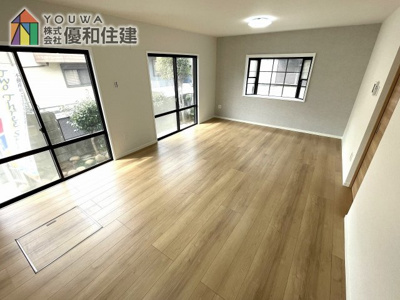 【居間・リビング】 | 中古戸建　明石市二見町西二見
