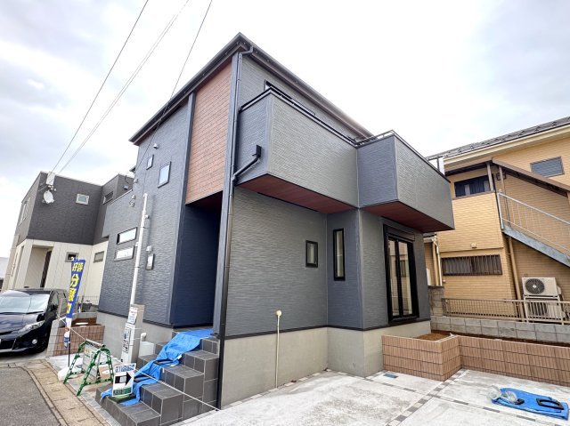 松戸市六実１丁目新築戸建の外観|完成済み内覧可能です！！