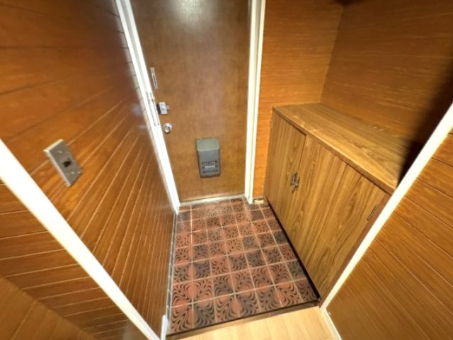 エイコー山手プラザの玄関