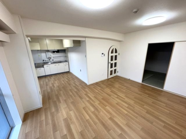 エイコー山手プラザの居間・リビング