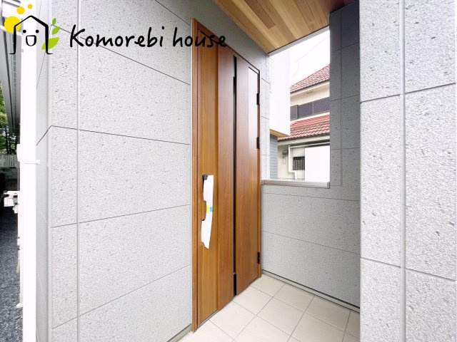 北本市本町3丁目　新築一戸建て　セレクト花水木　Aの玄関|落ち着いた玄関です