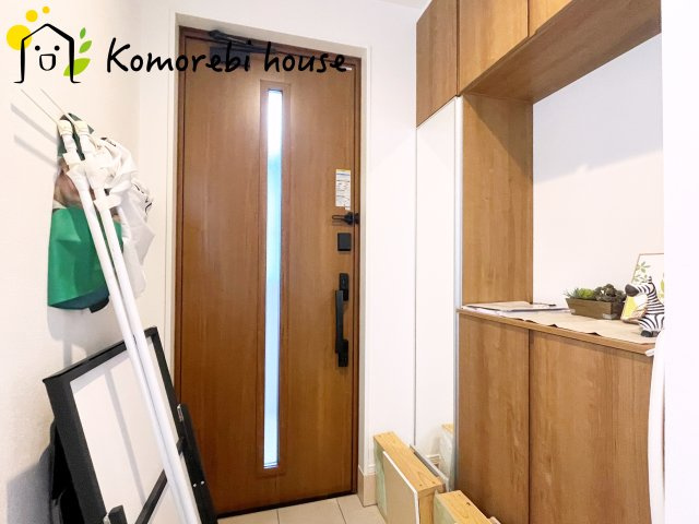 北本市本町3丁目　新築一戸建て　セレクト花水木　Aの玄関|落ち着いた玄関です