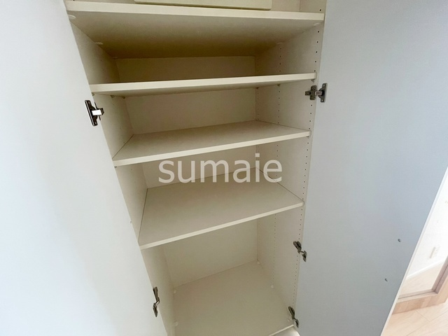 グランガーデンⅠの収納|玄関にある収納です。