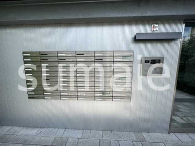 グランガーデンⅠのエントランス|メールボックスです。