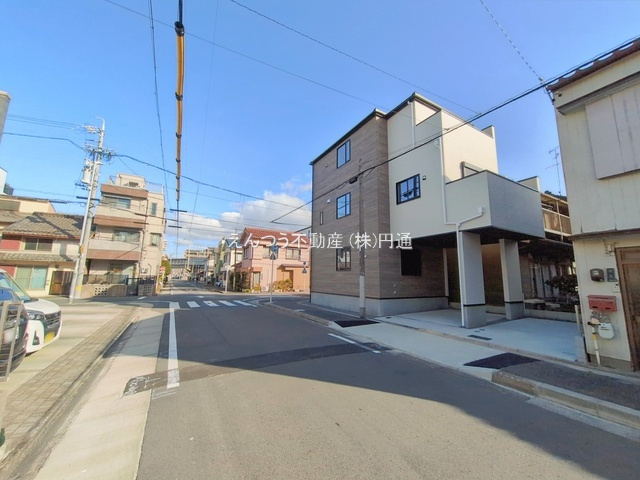 KEIAI GRACE南一番町1期の前面道路含む現地写真