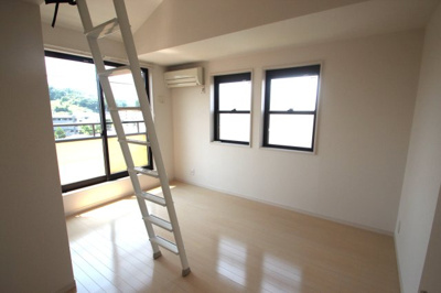 【洋室】 | ランドヒルズ長津田 | ※別部屋の写真です