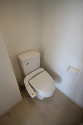 【トイレ】 | ランドヒルズ長津田 | ※別部屋の写真です