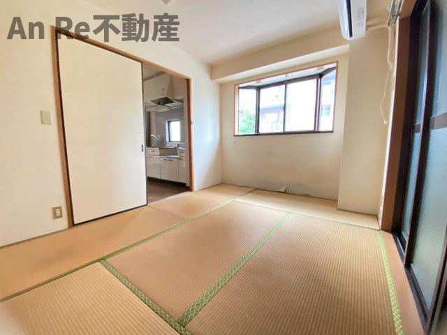 イーストハウスの和室