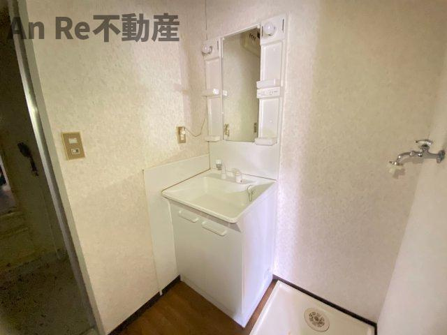 イーストハウスの洗面所