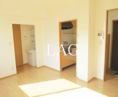 【寝室】 | コーポラス本町 | 寝室です。