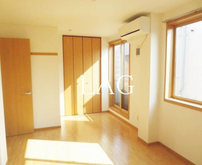 【居間・リビング】 | コーポラス本町 | 洋室のお部屋です。