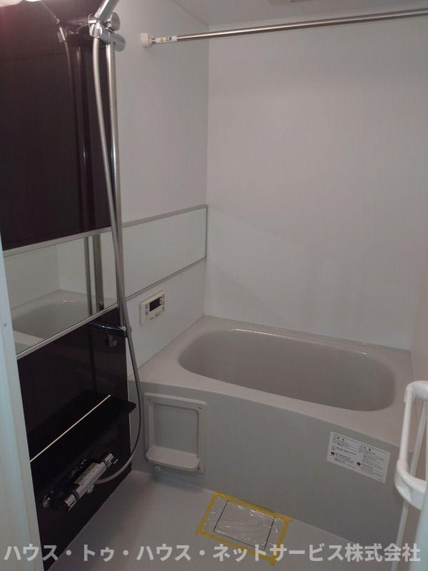 Infoglia Axisの浴室