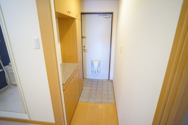 アヴェニュー東松ヶ丘の玄関