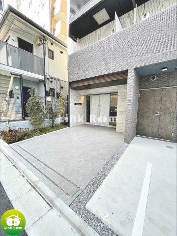 QUALITAS江東佐賀　（旧トラディス佐賀）のエントランス