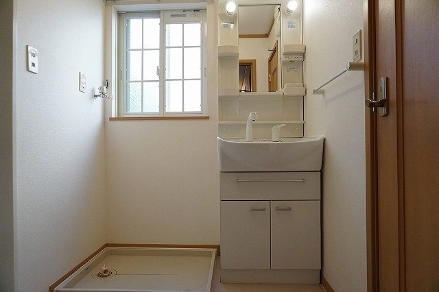 ハイツラフレシールの洗面所