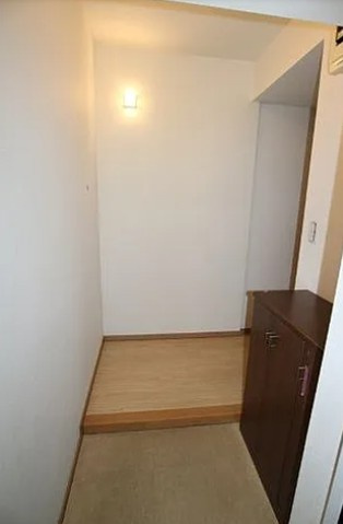 アソシエール護国寺の玄関