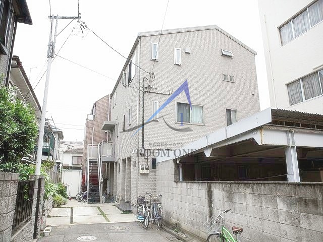 Ｒａｃｉｎｅのエントランス|エントランスです。