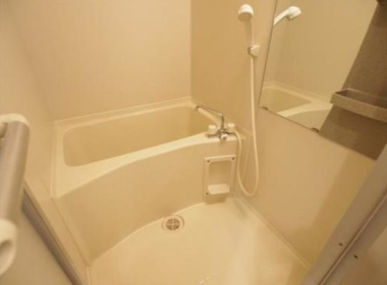 ガラ・グランディ大手町の浴室