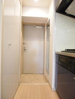 ガラ・グランディ大手町の玄関