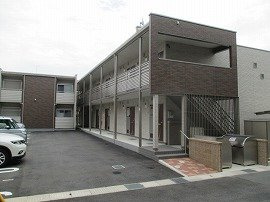 加古郡播磨町南大中３丁目のアパートの玄関