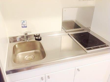 加古郡播磨町南大中３丁目のアパートのキッチン|調理スペースのある広々としたキッチンです！