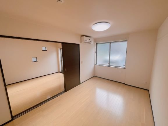 神戸市北区有野町二郎のアパートの居間・リビング