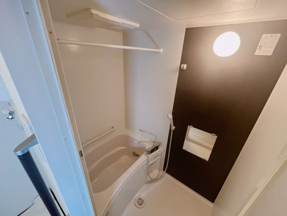 神戸市北区有野町二郎のアパートの浴室