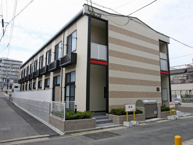 神戸市長田区五番町３丁目のアパートの外観