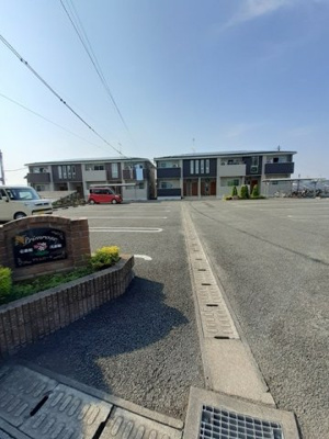 【駐車場】 | プリムローズ　壱番館 | 駐車場完備です