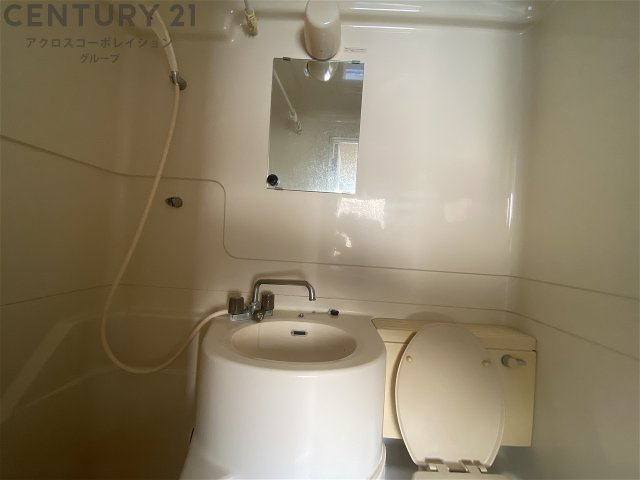 浴室内に洗面台付き！