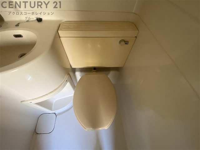 浴室内にトイレがあります☆