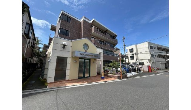 ダイアパレス武蔵野本町の外観|平成１１年築・オートロック付きマンション、ダイアパレス武蔵野本町は即日現地案内可能となっておりますので、お気軽にお問い合わせください！