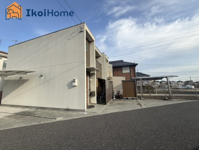 神戸市西区水谷2丁目　中古戸建の前面道路含む現地写真|●資料・カタログのご請求無料●スーパーやコンビニ、飲食店、病院など徒歩圏内の施設も多々あります。