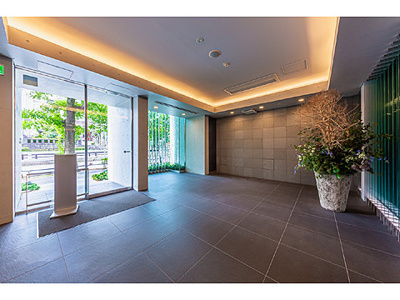 【エントランス】 | シティハウス目黒ザ・ツインSOUTH棟 | ゆとりのあるエントランスホールです