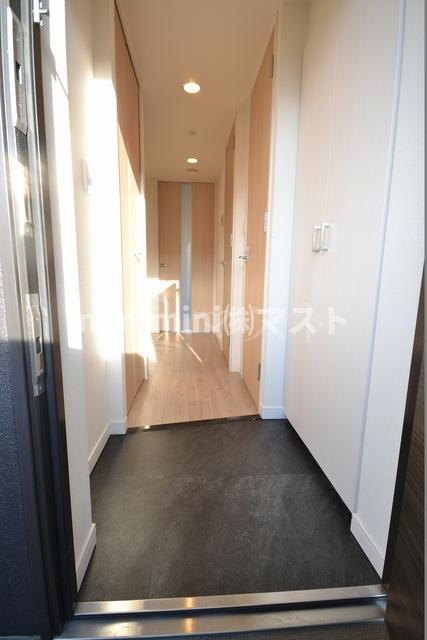 プレサンス四天王寺前夕陽ヶ丘の玄関