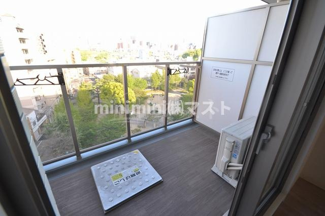 プレサンス四天王寺前夕陽ヶ丘のバルコニー