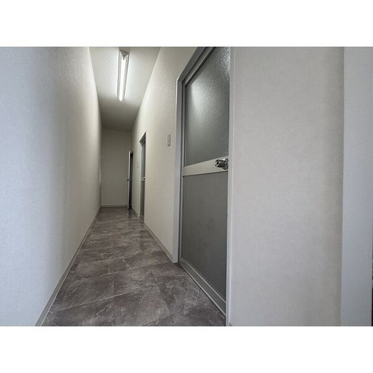 シーズンコート赤池の内装