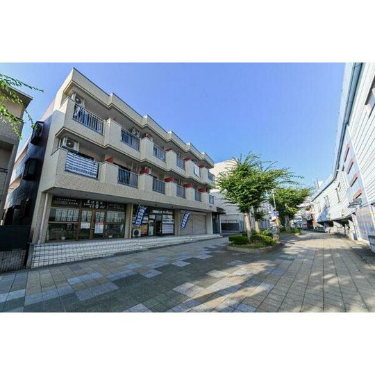 シーズンコート赤池の外観