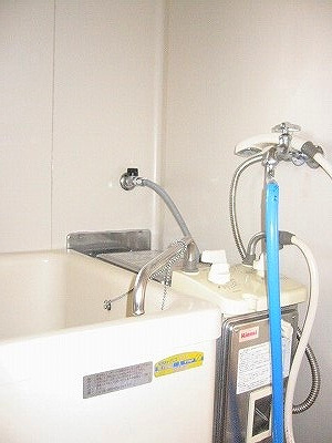 遠野市早瀬町２丁目のアパートの浴室