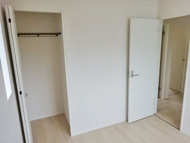 【収納】 | 三島市青木第4 新築建売分譲住宅 土地＋建物 TW06067 | 三島市青木3号棟　納戸4.5帖 ※令和8年6月7日撮影写真