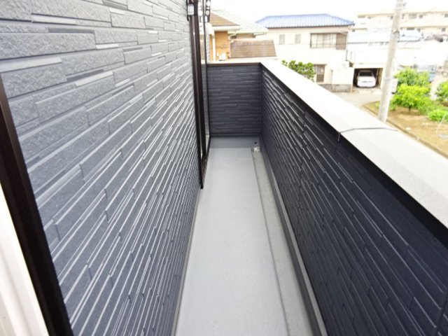 【バルコニー】 | 三島市青木第4 新築建売分譲住宅 土地＋建物 TW06067 | 三島市青木3号棟　バルコニー ※令和8年6月7日撮影写真