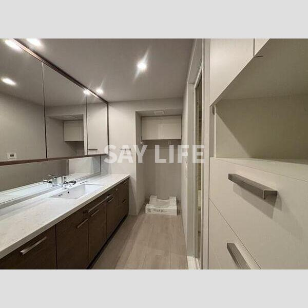 グランドメゾン大阪上本町の洗面所